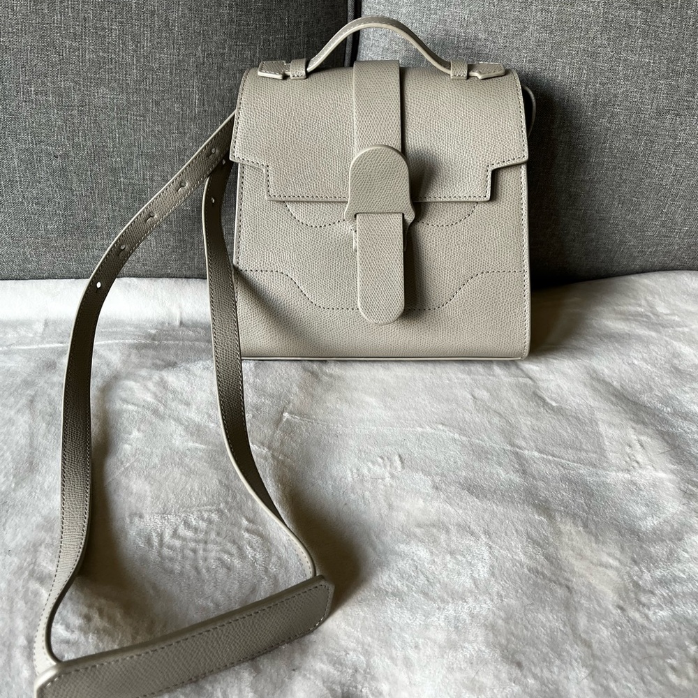 Like new Senreve Alunna original size leather bag in pebbled SAND